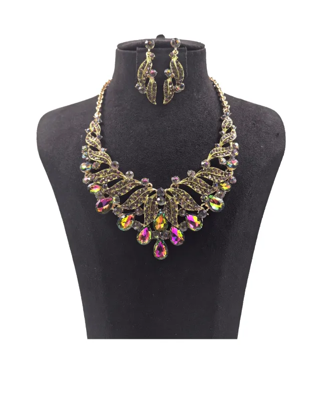 CRYSTAL NECKLACE SET ( 0146 2GX ) sold by Oh My Jewelry