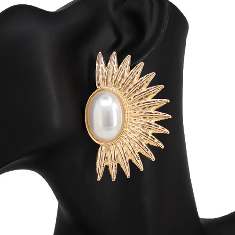 GOLD EARRINGS PEARLS ( 5245 GDCRM ) sold by Oh My Jewelry