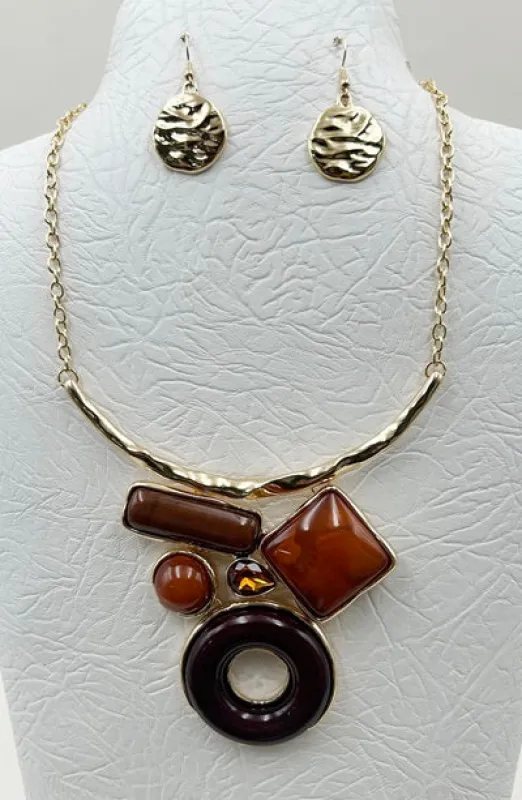 GOLD METAL NECKLACE SET ACRYLIC ( 5119 GBN ) sold by Oh My Jewelry