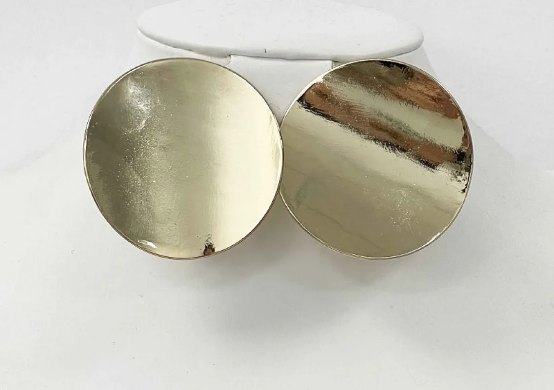 ROUND GOLD CLIP ON EARRINGS ( 3069 G ) made by Oh My Jewelry