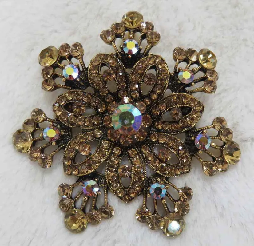 GOLD FLOWER BROOCH BROWN STONES ( 2975 AGBN ) made by Oh My Jewelry