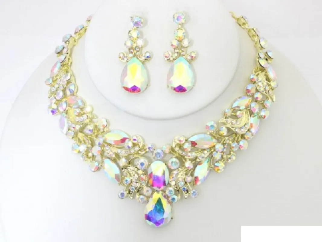 CLUSTER TEARDROP NECKLACE SET ( 20494 GAB ) made by Oh My Jewelry