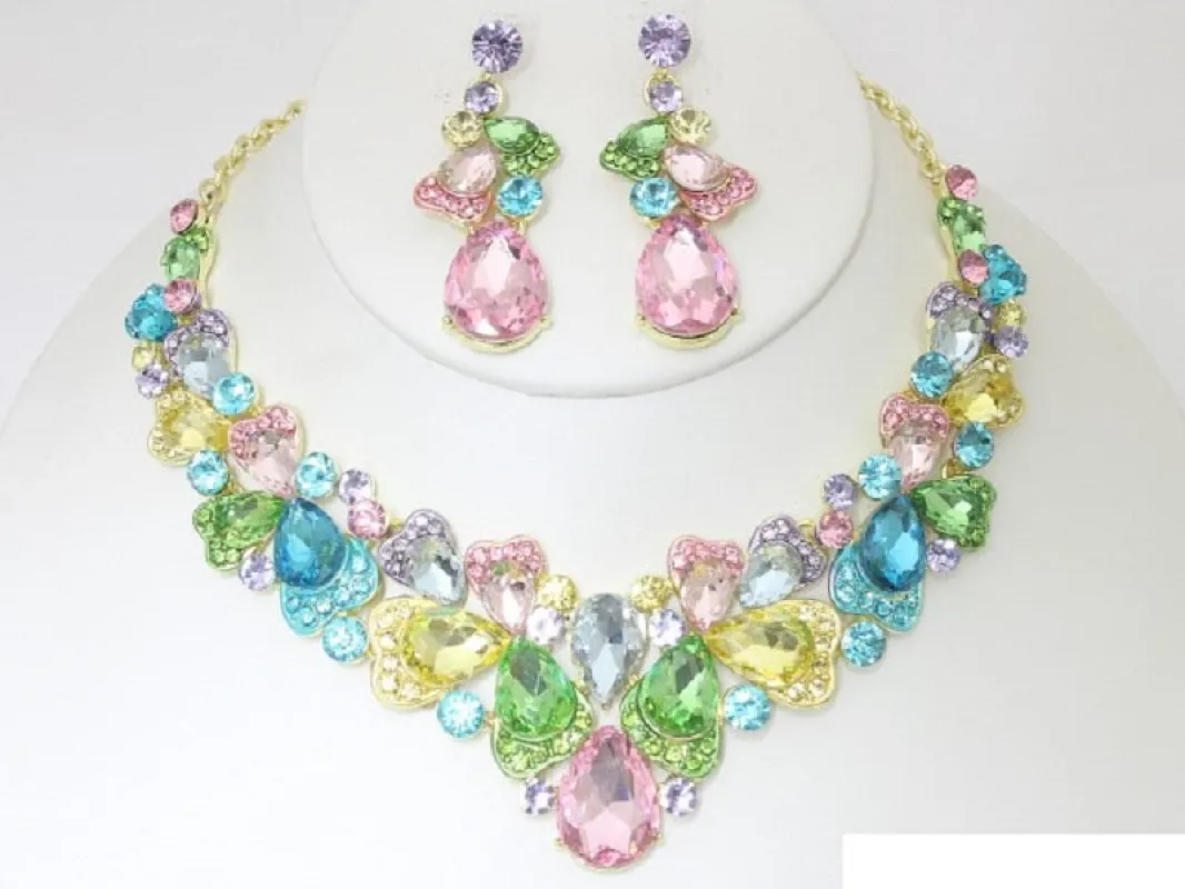 CLUSTER TEARDROP NECKLACE SET ( 20344 GLMUT ) made by Oh My Jewelry
