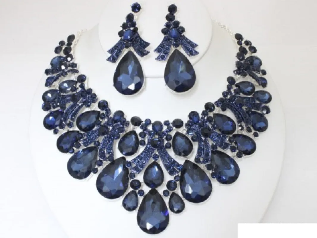 CLUSTER TEARDROP NECKLACE SET ( 20084 SMON ) made by Oh My Jewelry