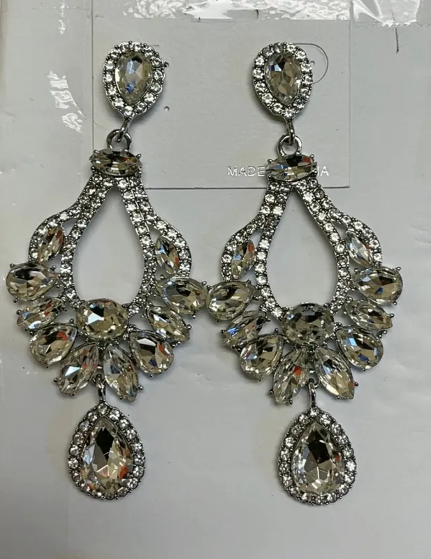 SILVER CLEAR CHANDELIER EARRINGS ( 033686 SCL ) sold by Oh My Jewelry