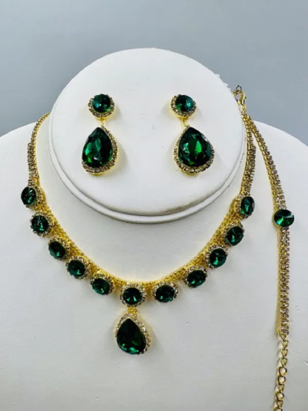 GOLD NECKLACE SET EMERALD GREEN CLEAR STONES ( 020 2EM ) made by Oh My Jewelry