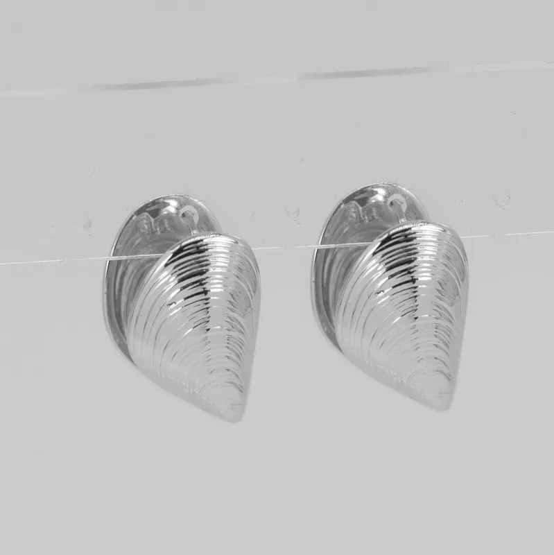 SILVER SEASHELL MUSSEL SHAPE EARRINGS ( 4490 SIL ) sold by Oh My Jewelry