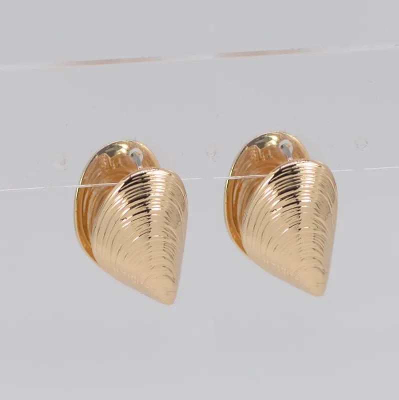 GOLD SEASHELL MUSSEL SHAPE EARRINGS ( 4490 GOL ) sold by Oh My Jewelry