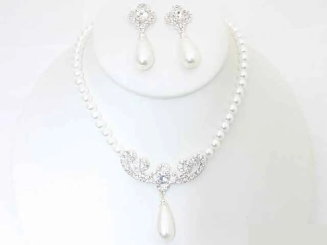 SILVER WHITE PEARL NECKLACE SET ( 19334 SWHT ) sold by Oh My Jewelry