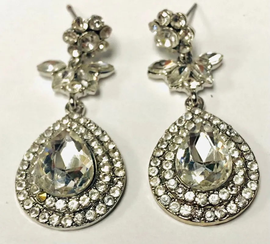 SILVER EARRINGS CLEAR STONES ( 1132 1 ) sold by Oh My Jewelry
