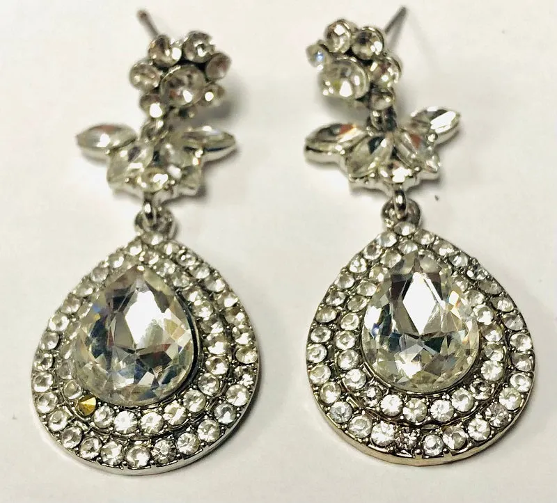 SILVER EARRINGS CLEAR STONES ( 1132 1 ) sold by Oh My Jewelry