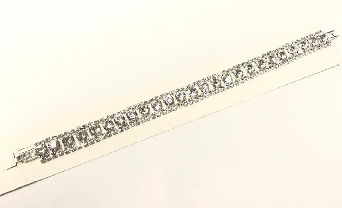 SILVER CLEAR STONE BRACELET ( 5041 SCL ) sold by Oh My Jewelry