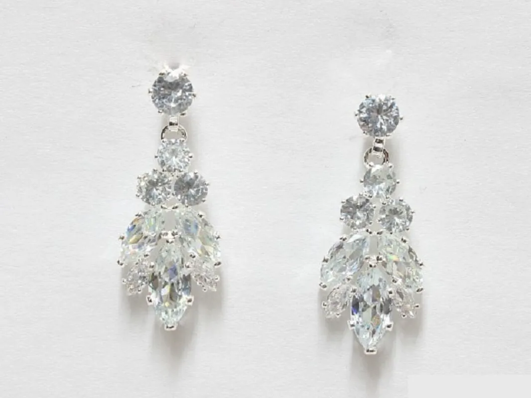 SILVER EARRINGS CLEAR STONES ( 6601 S ) sold by Oh My Jewelry