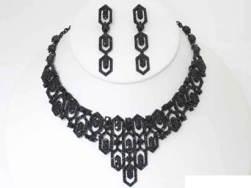 BLACK NECKLACE SET BLACK STONES ( 19683 BKBK ) sold by Oh My Jewelry