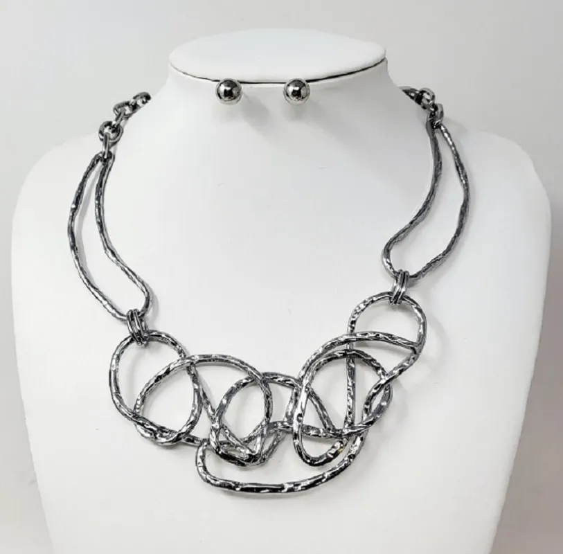 SILVER METAL NECKLACE SET ( 10444 R ) sold by Oh My Jewelry