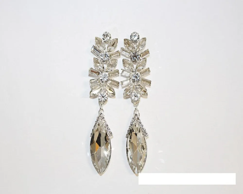 SILVER EARRINGS CLEAR STONES ( 1638 SCRY ) sold by Oh My Jewelry