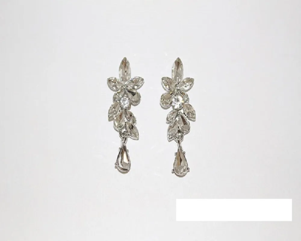 SILVER EARRINGS CLEAR STONES ( 1391 SCRY ) sold by Oh My Jewelry