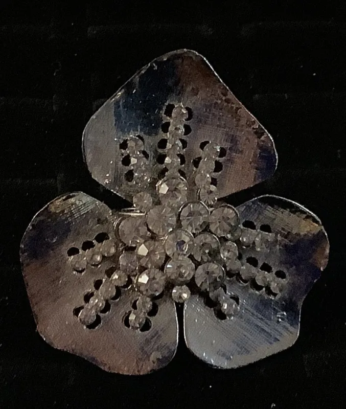 HEMATITE FLOWER STRETCH RING CLEAR STONES ( 1271 B ) sold by Oh My Jewelry