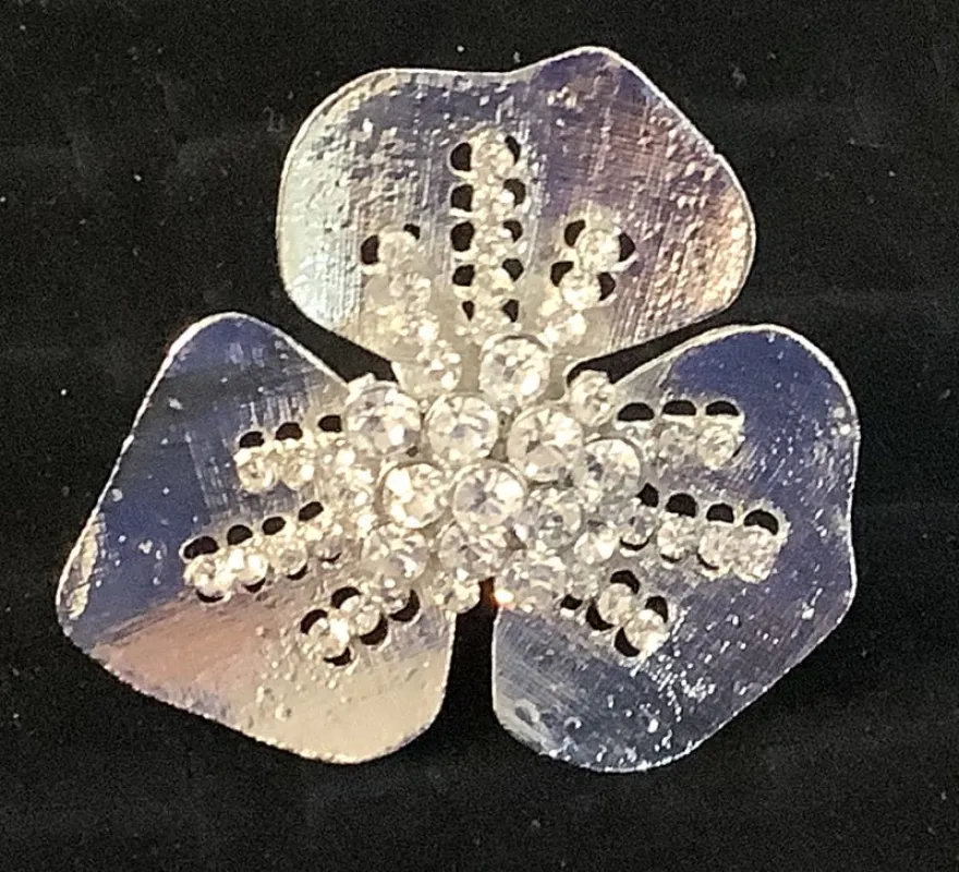 SILVER FLOWER STRETCH RING CLEAR STONES ( 1271 S ) sold by Oh My Jewelry