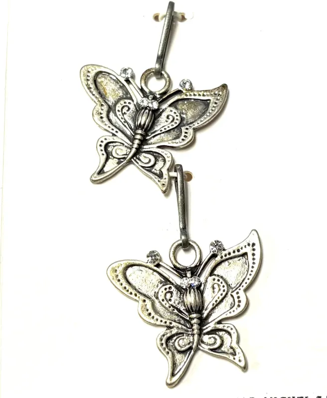 BUTTERFLY CHARMS ( 1763 ) made by Oh My Jewelry