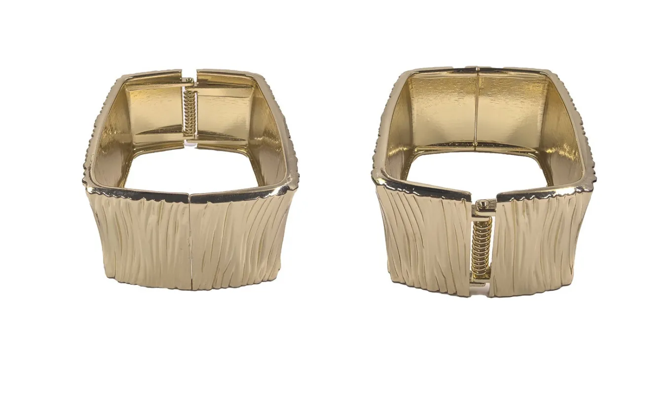 GOLD BANGLE ( 0442 G ) made by Oh My Jewelry