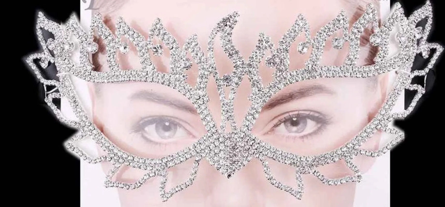 SILVER MASK CLEAR STONES ( 2457 S ) made by Oh My Jewelry