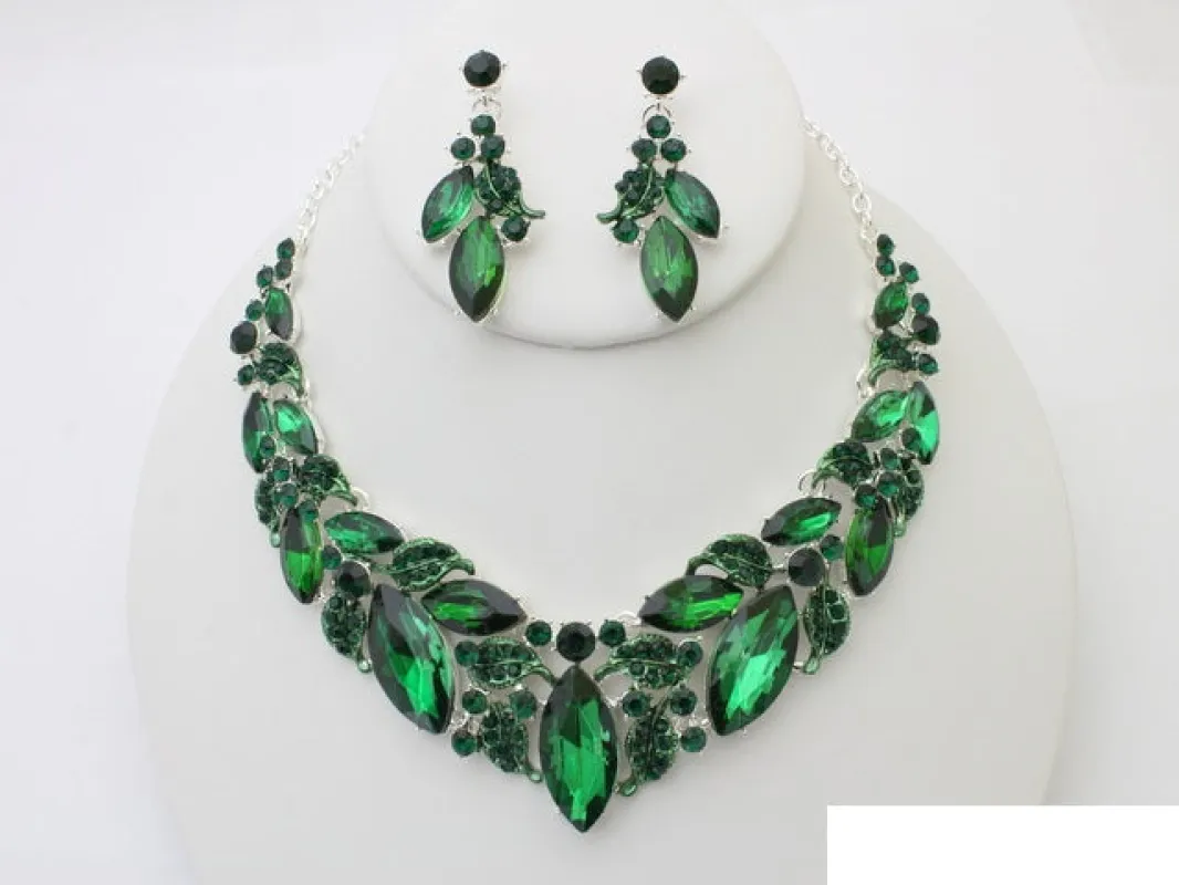 SILVER GREEN NECKLACE SET ( 21046 SEME ) made by Oh My Jewelry