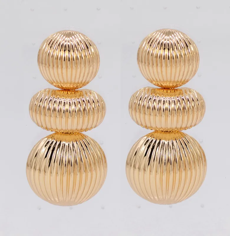 GOLD ROUND EARRINGS ( 5258 GOL ) made by Fiesta