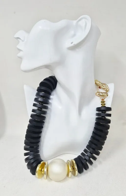 BLACK WOOD NECKLACE ( 11315 GBK ) made by Oh My Jewelry