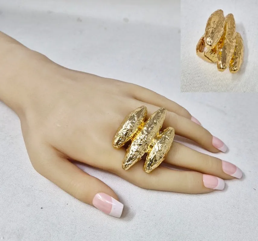 GOLD METAL STRETCH RING ( 10051 G ) made by Oh My Jewelry