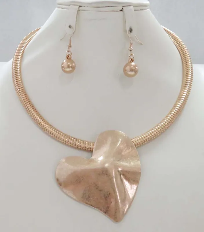 GOLD HEART CHOKER SET ( 5342 G ) made by Oh My Jewelry