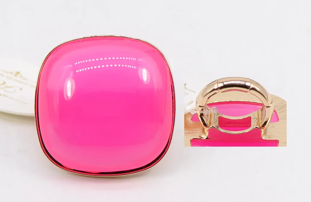 GOLD FUCHSIA STRETCH RING ( 1028 GLFUS ) sold by Oh My Jewelry