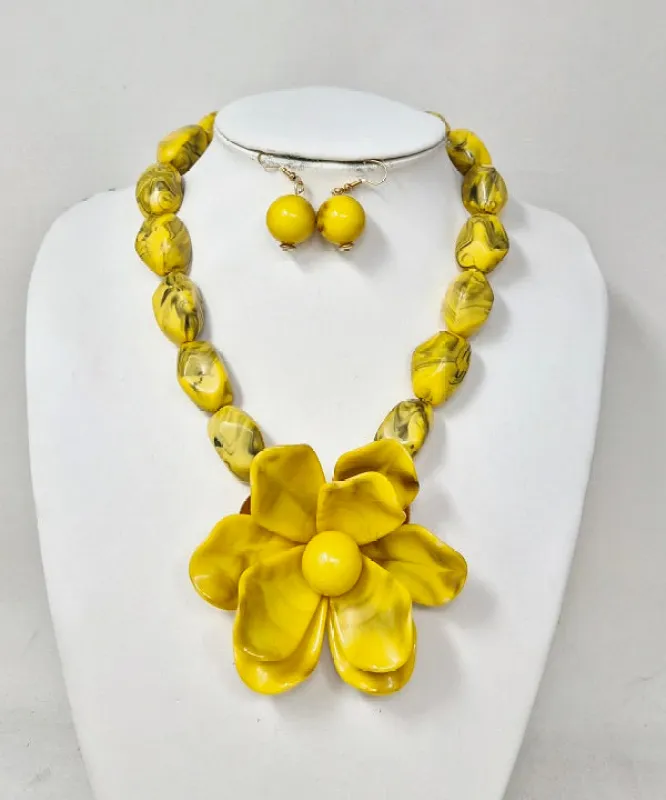 YELLOW NECKLACE SET ( 11413 YE ) made by Oh My Jewelry