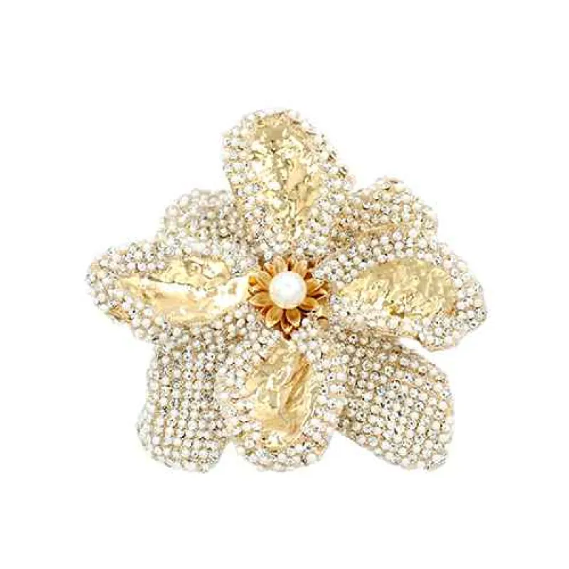 FLOWER BROOCH CREAM ( 2174 GDCRM ) made by Oh My Jewelry
