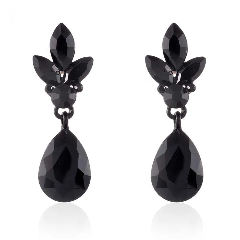 CRYSTAL STONE CRYSTAL EARRINGS ( 2563 JET ) made by Oh My Jewelry