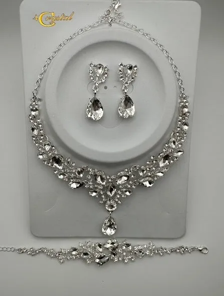 NECKLACE SET ( 386 SCR ) sold by Oh My Jewelry