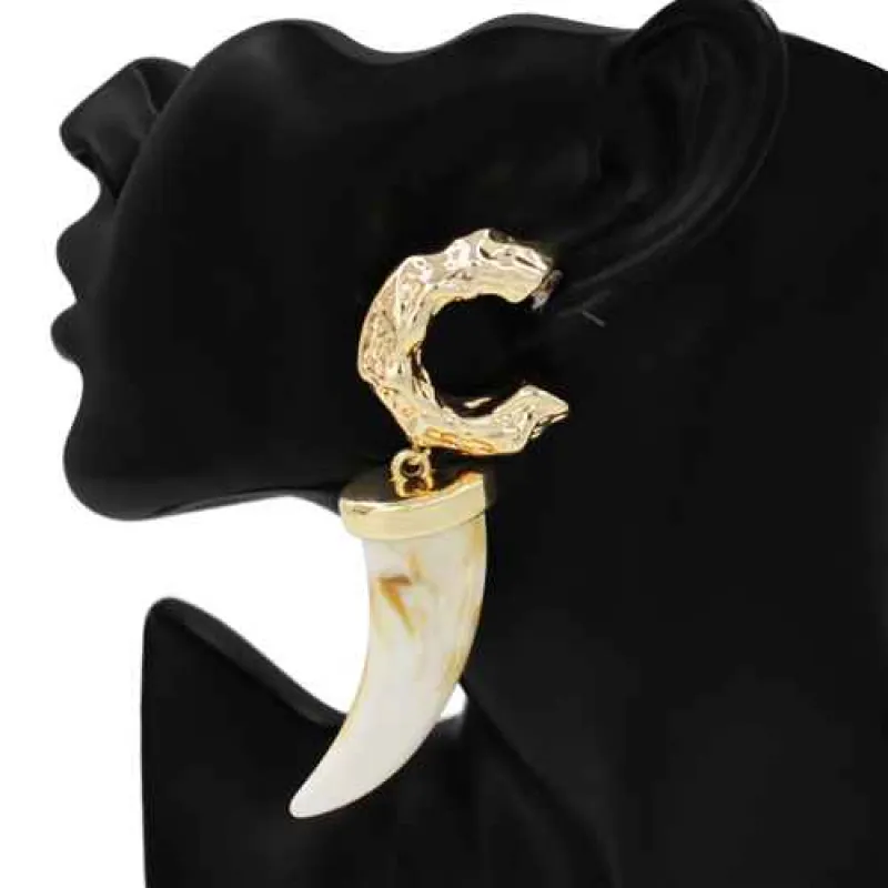 GOLD CREAM EARRINGS ( 1149 GDIV ) made by Oh My Jewelry