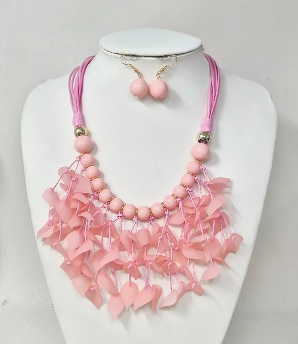 GOLD PINK NECKLACE SET ( 11389 GPK ) sold by Oh My Jewelry