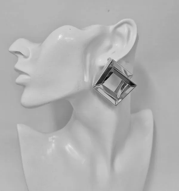 SILVER EARRINGS ( 10415 R ) sold by Oh My Jewelry