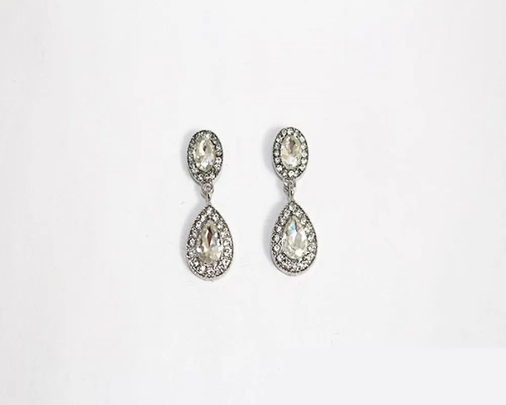 SILVER CLEAR DANGLING EARRINGS ( 1967 SCRY ) made by Oh My Jewelry