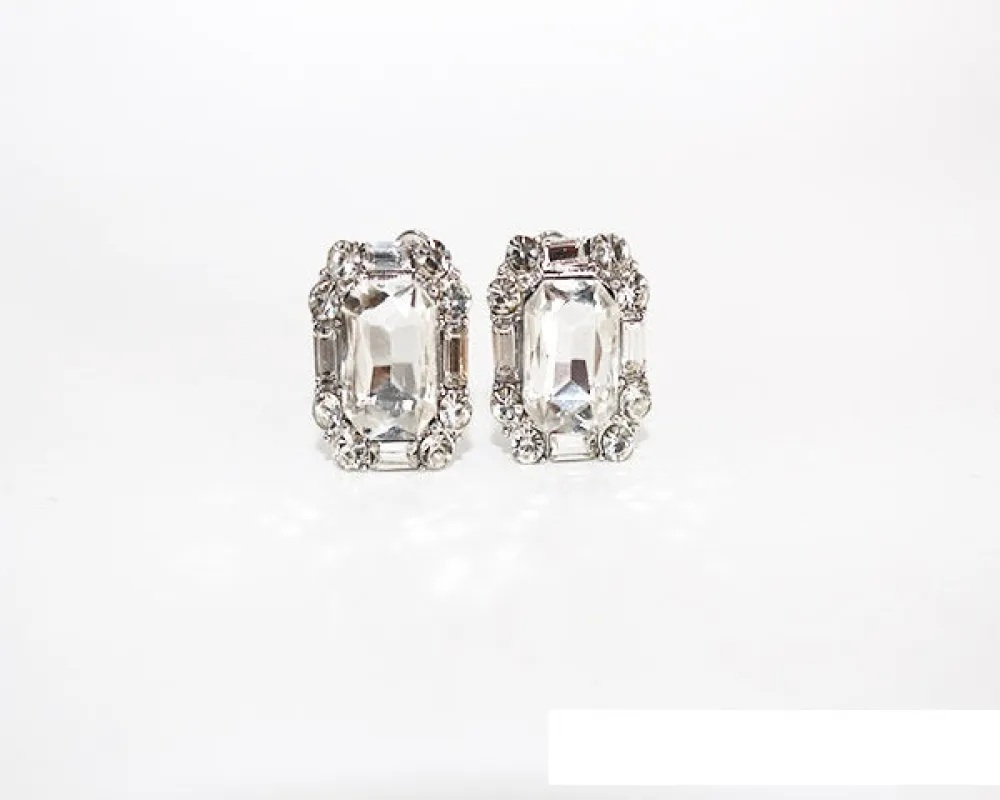 SILVER CLEAR CRYSTAL CLIP ON EARRINGS ( 1945 SCRY ) made by Oh My Jewelry