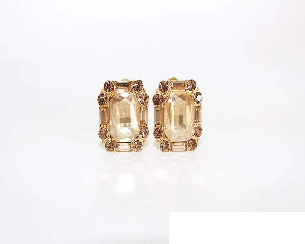 TOPAZ CRYSTAL CLIP ON EARRINGS ( 1945 GLCT ) made by Oh My Jewelry