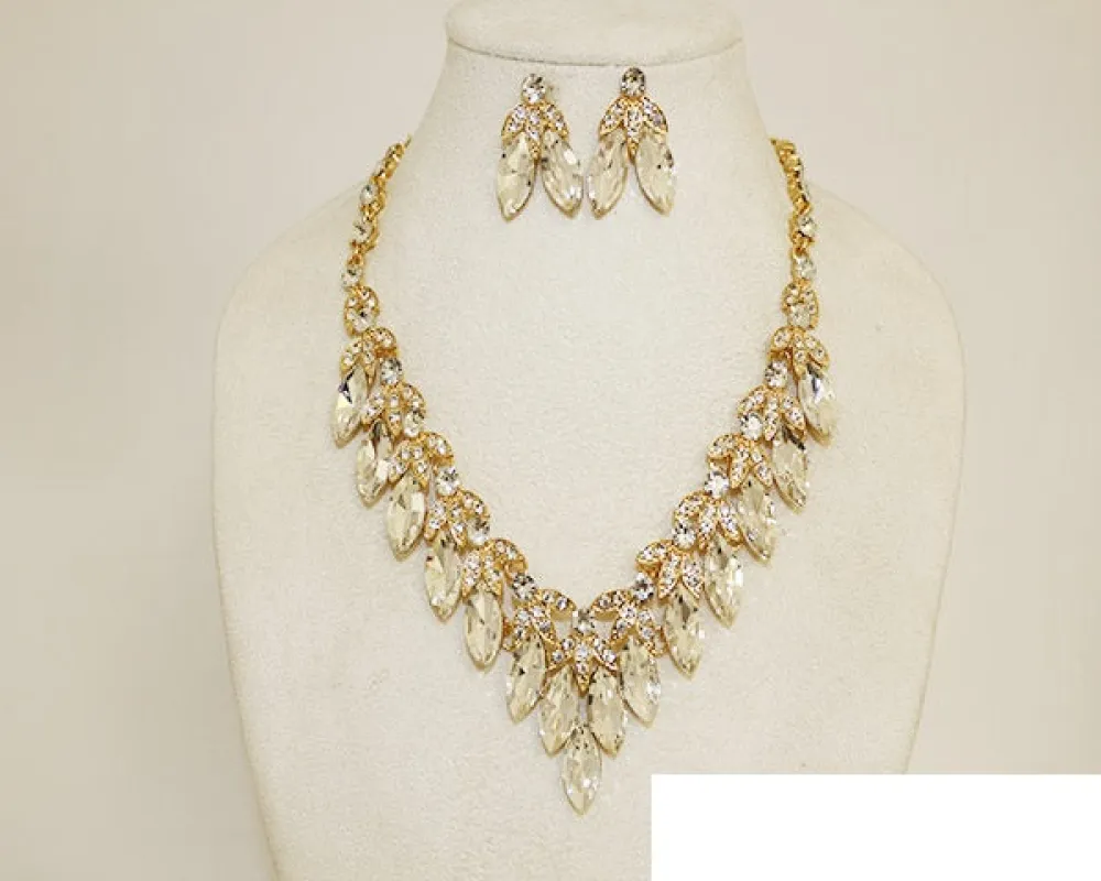 GOLD CLEAR NECKLACE SET ( 1069 GCRY ) made by Oh My Jewelry