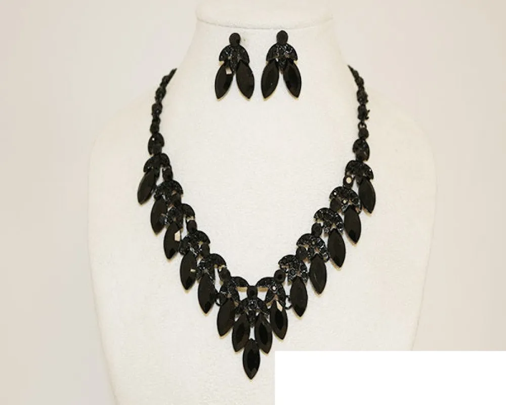 BLACK NECKLACE SET ( 1069 BKJET ) made by Oh My Jewelry