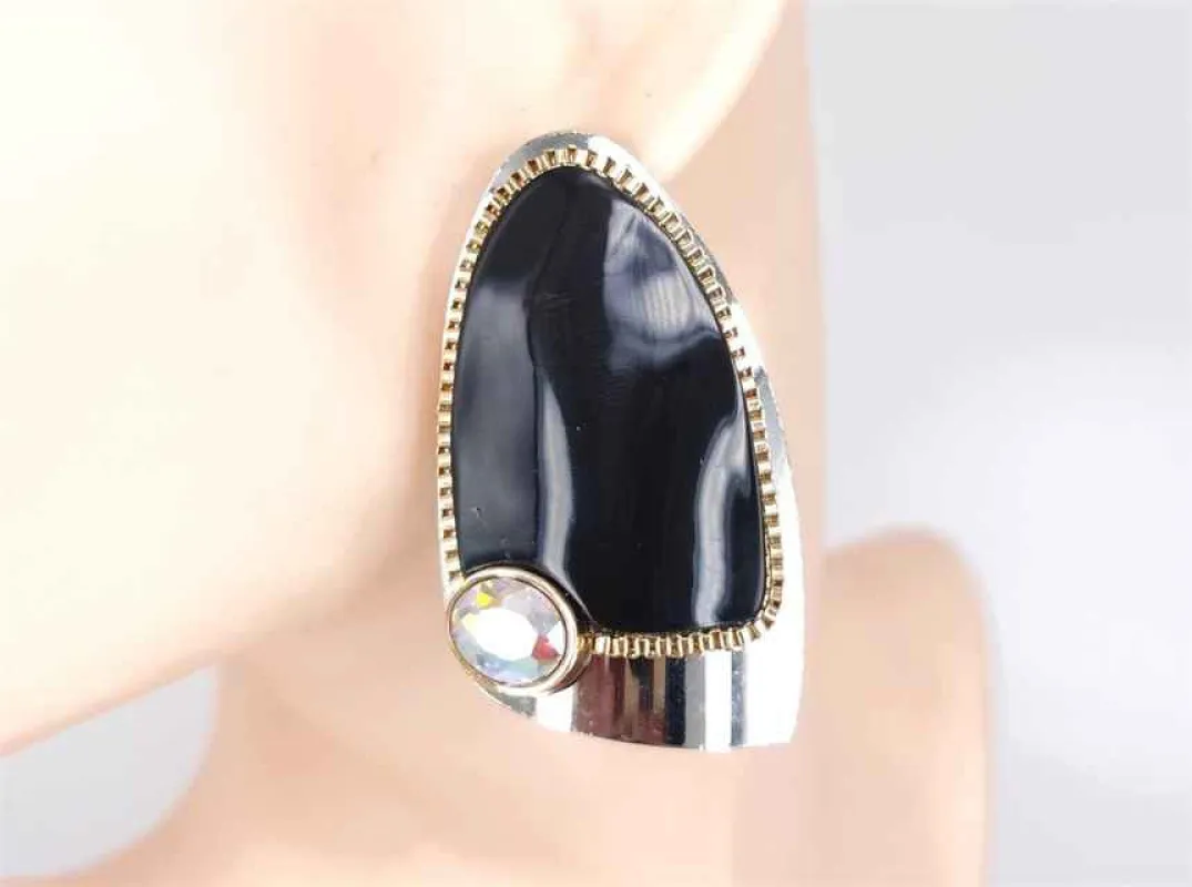 SILVER BLACK EARRINGS ( 7187 RHGDBK ) made by Oh My Jewelry