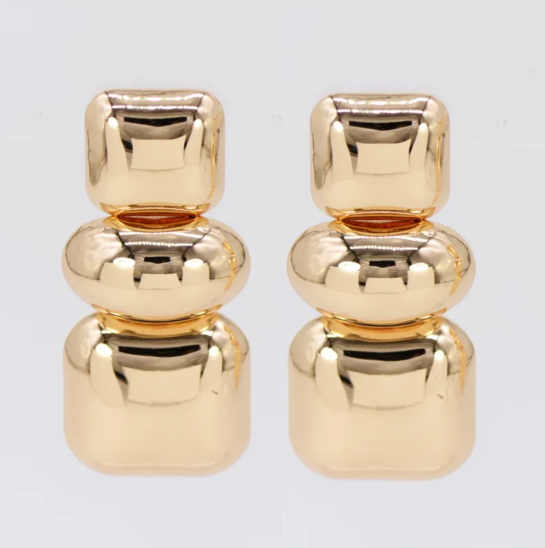 GOLD METAL EARRINGS ( 7028 GOL ) made by Fiesta