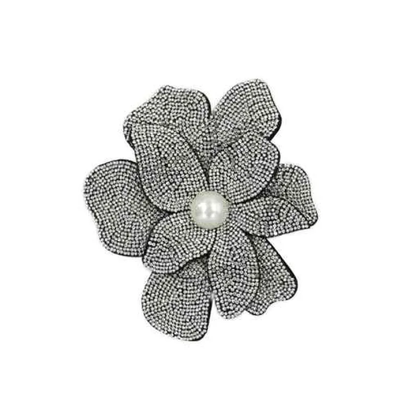 FLOWER BROOCH ( 2222 GDCRM ) made by Oh My Jewelry