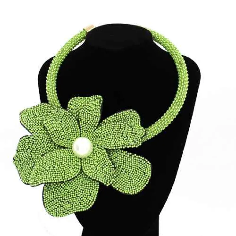 FLOWER NECKLACE PEARLS STONES ( 2295 LGN ) made by Oh My Jewelry