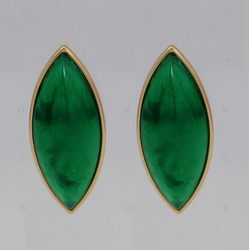 GOLD OVAL SHAPE EARRINGS ( 6219 GLGRN ) made by Fiesta