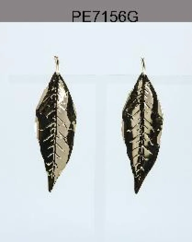 FASHION LEAF EARRINGS GOLD (PE7156 G) made by Oh My Jewelry